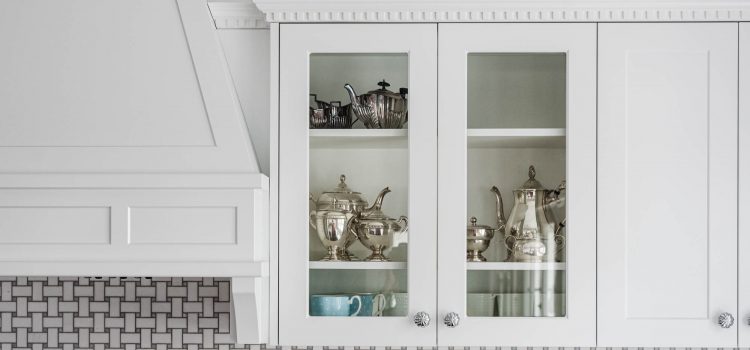 Shaker Detail Overhead Cupboards